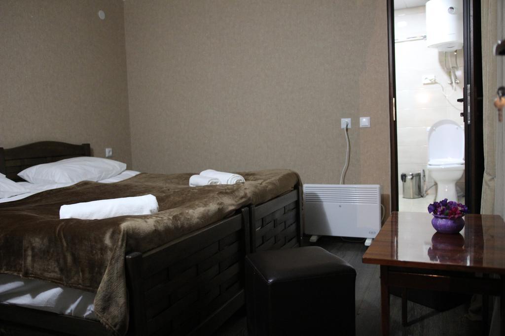 Guest House Chuta In Lagami Местия Экстерьер фото