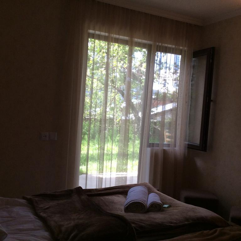 Guest House Chuta In Lagami Местия Экстерьер фото