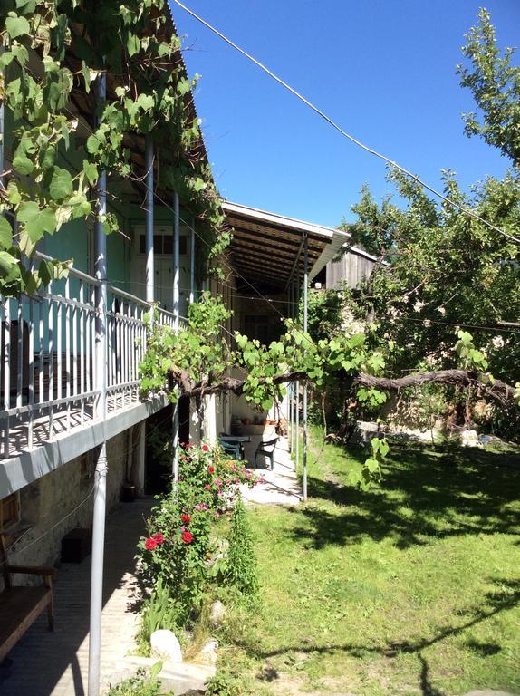 Guest House Chuta In Lagami Местия Экстерьер фото