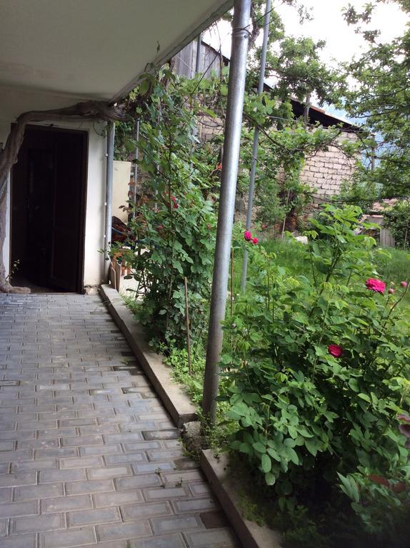 Guest House Chuta In Lagami Местия Экстерьер фото